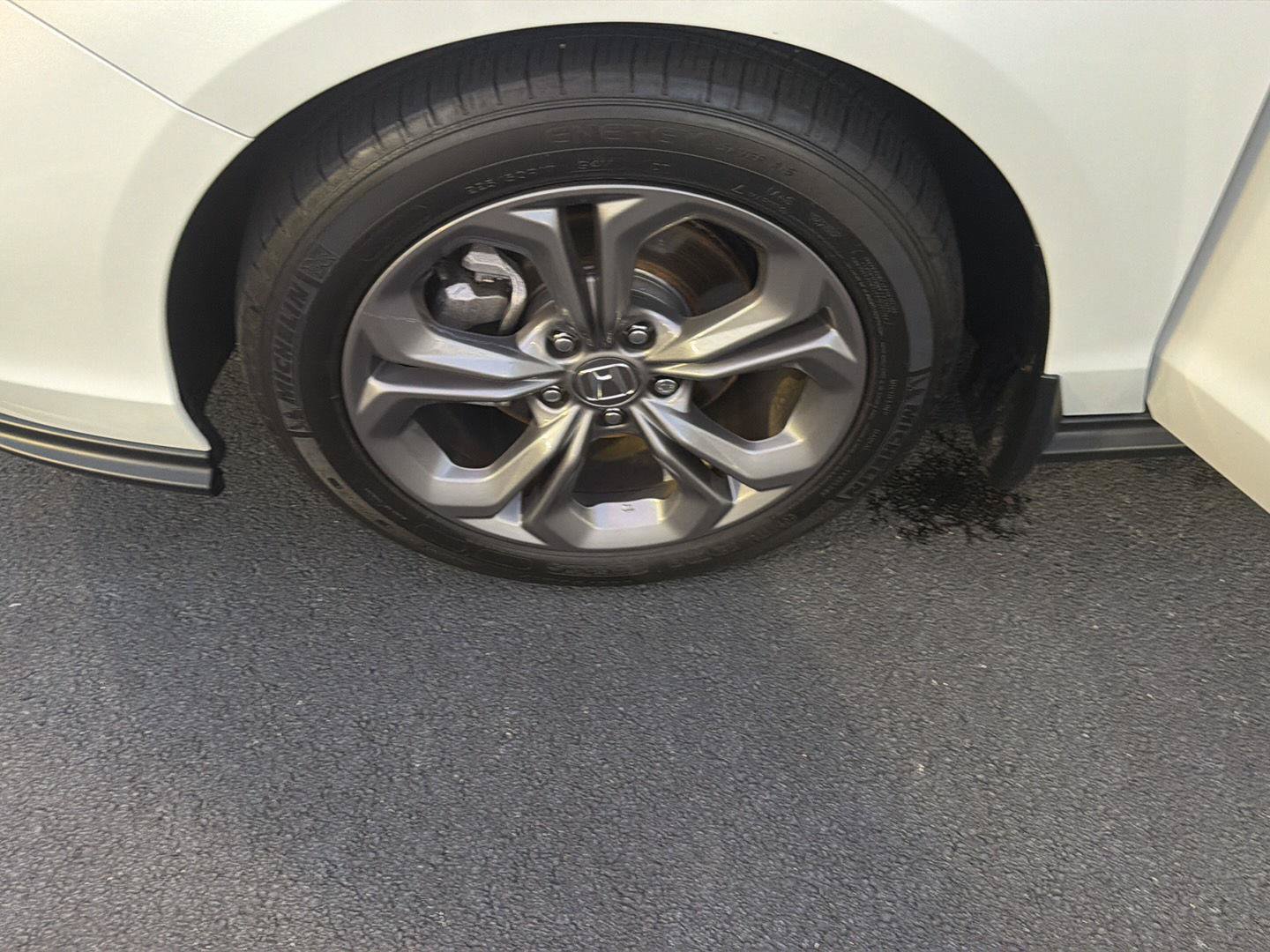 Used 2024 Honda Accord EX image 37