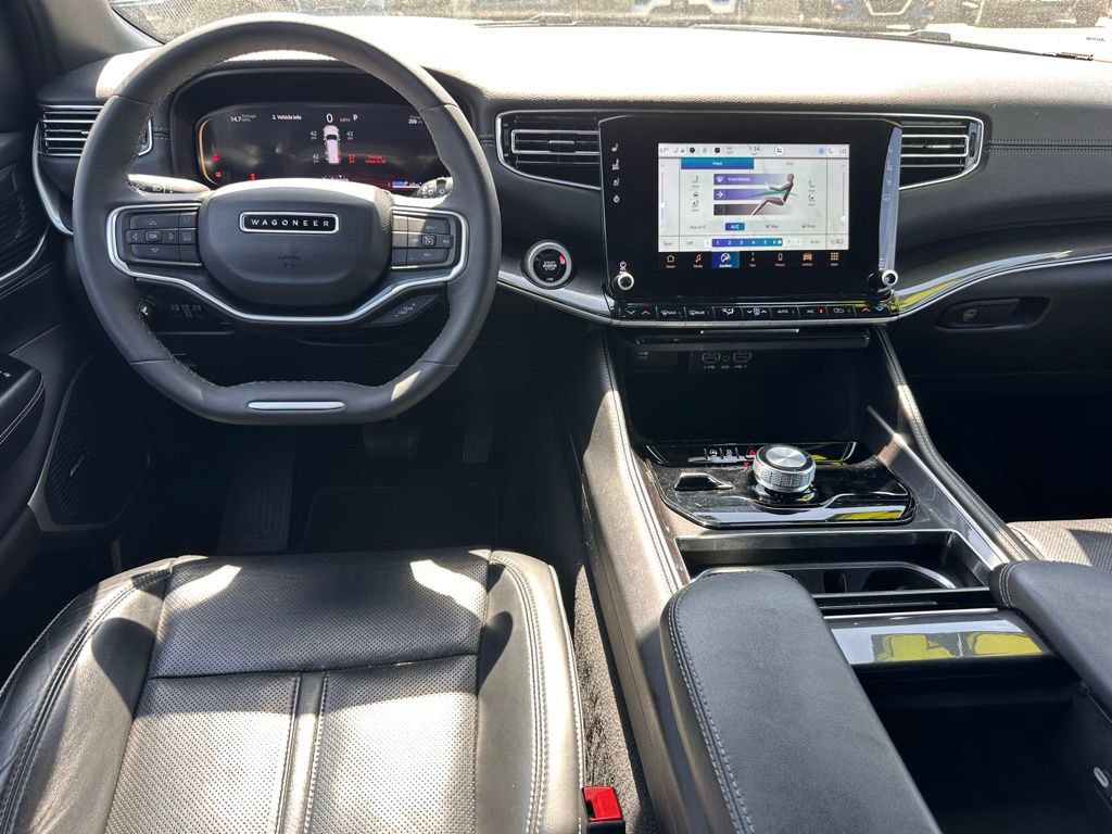 Used 2024 Jeep Wagoneer L 4WD image 4