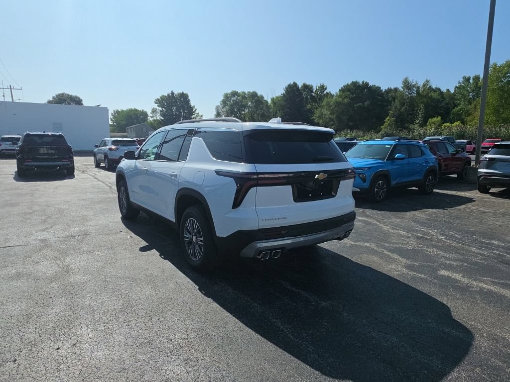 New 2026 Chevrolet Traverse LT w/ LPO, Floor Liner Package FWD image 5