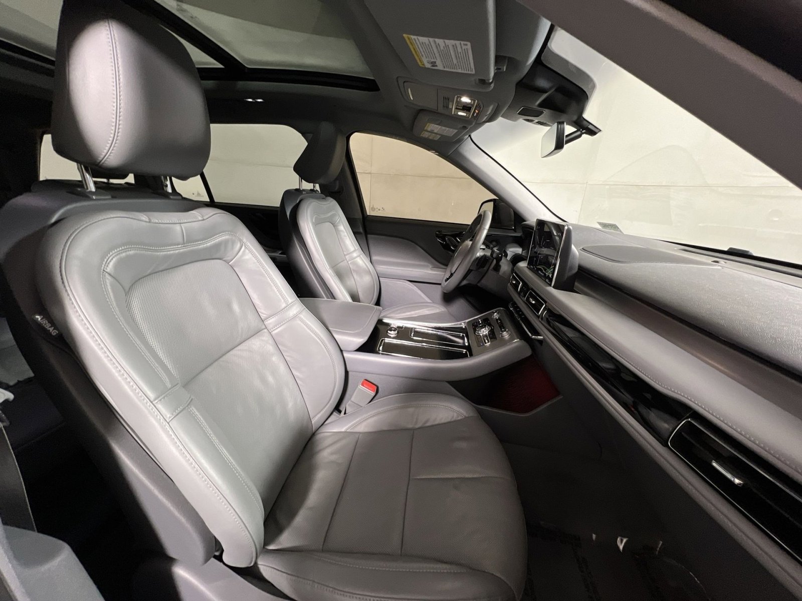 Used 2021 Lincoln Aviator Reserve w/ Equipment Group 208A image 28