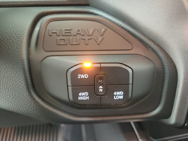 New 2026 RAM 2500 Big Horn AWD/4WD image 26
