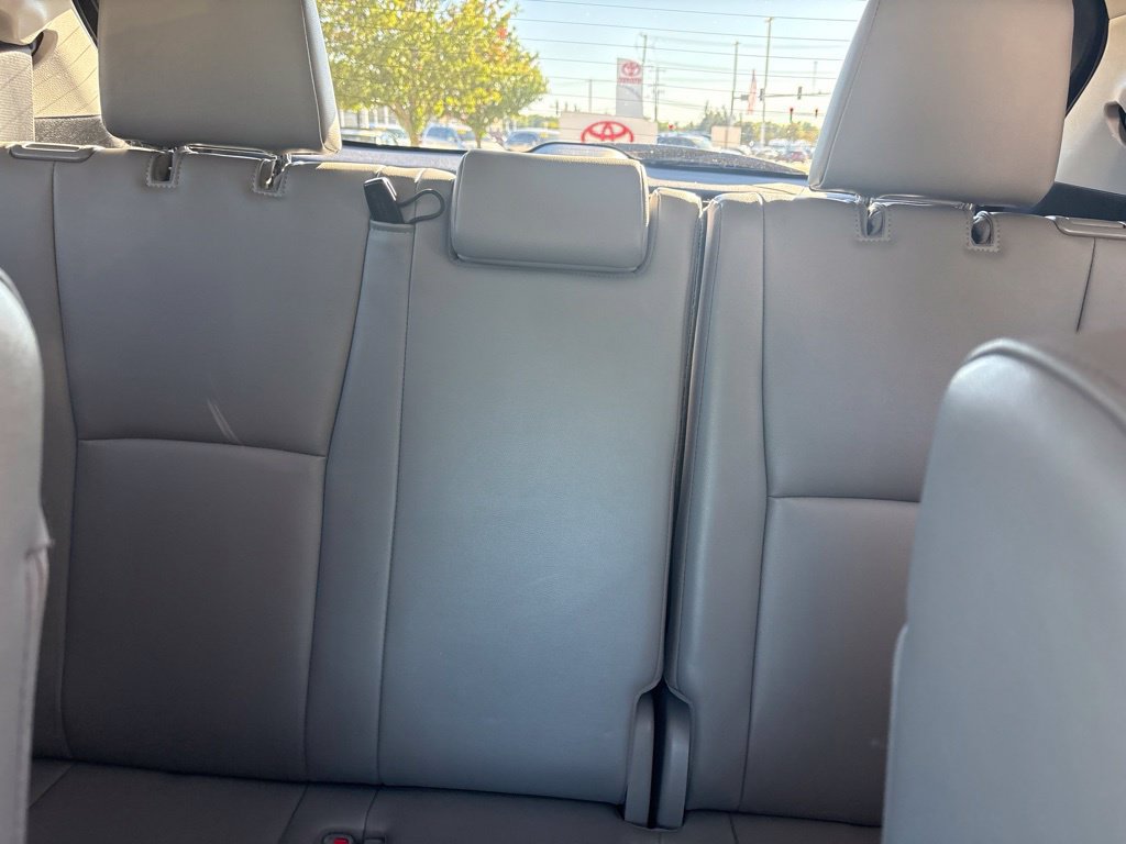 Used 2020 Toyota Highlander Platinum AWD/4WD image 21