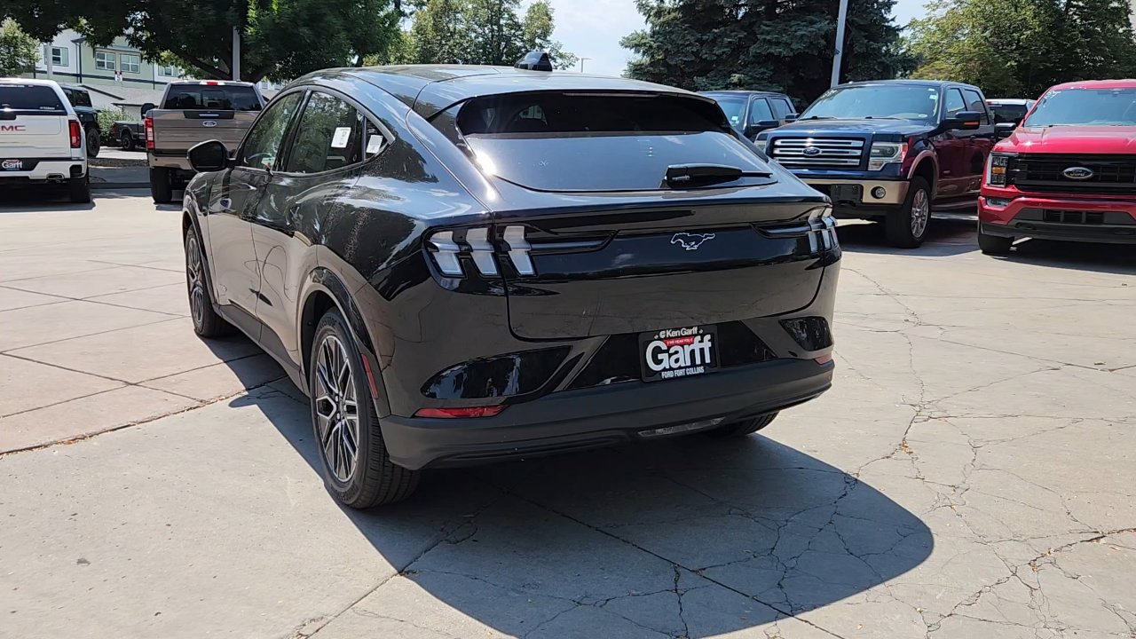 New 2025 Ford F350 Lariat w/ FX4 Off-Road Package image 6