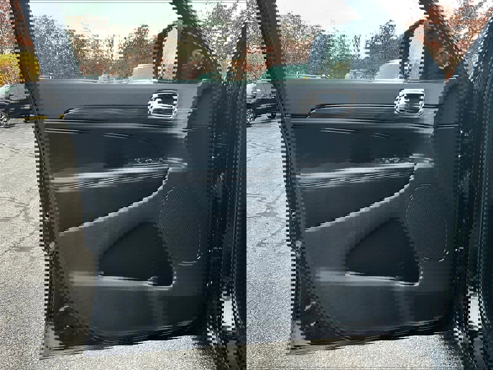 Used 2020 Jeep Grand Cherokee Laredo image 9