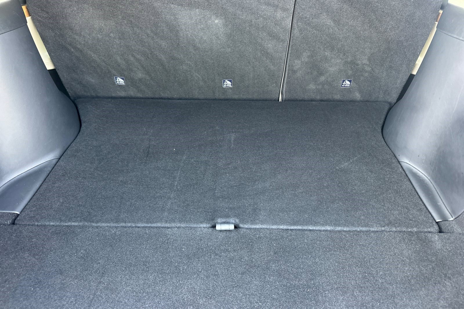 Used 2019 Tesla Model X Standard Range image 19