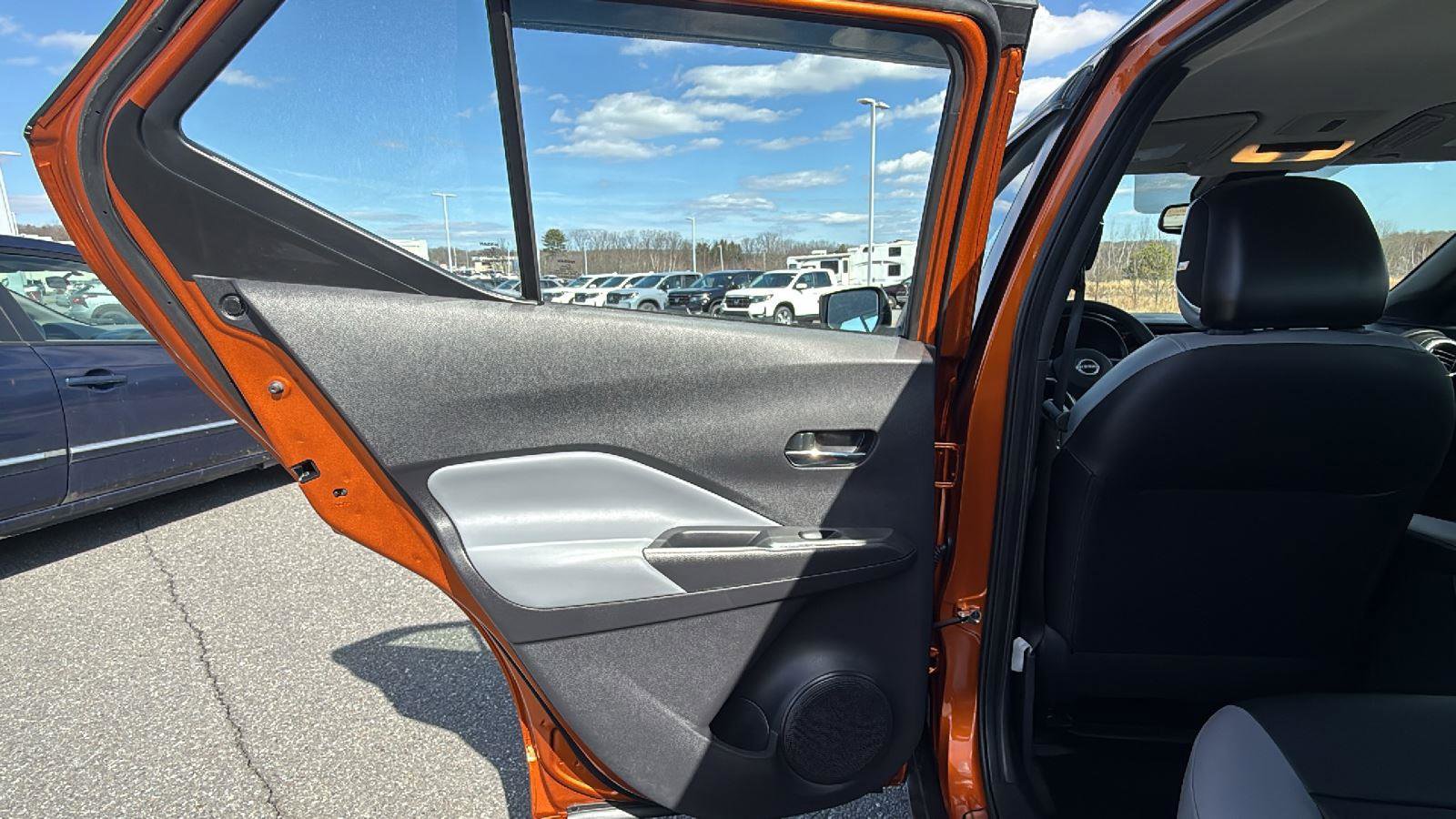 Used 2023 Nissan Kicks SR w/ SR Premium Package image 21