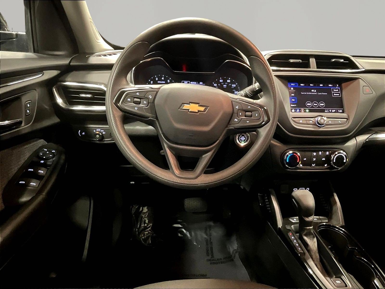 Used 2023 Chevrolet TrailBlazer LT FWD image 8