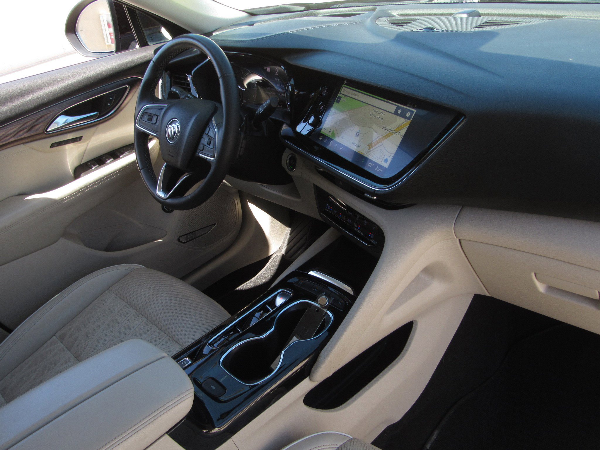 Used 2022 Buick Envision Avenir w/ Technology Package II image 9