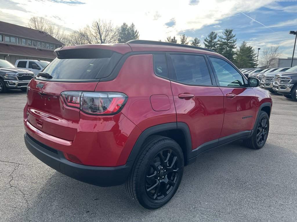 New 2026 Jeep Compass Latitude AWD/4WD image 5