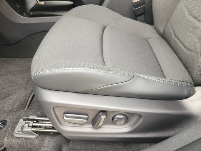 New 2026 Toyota C-HR AWD/4WD image 17