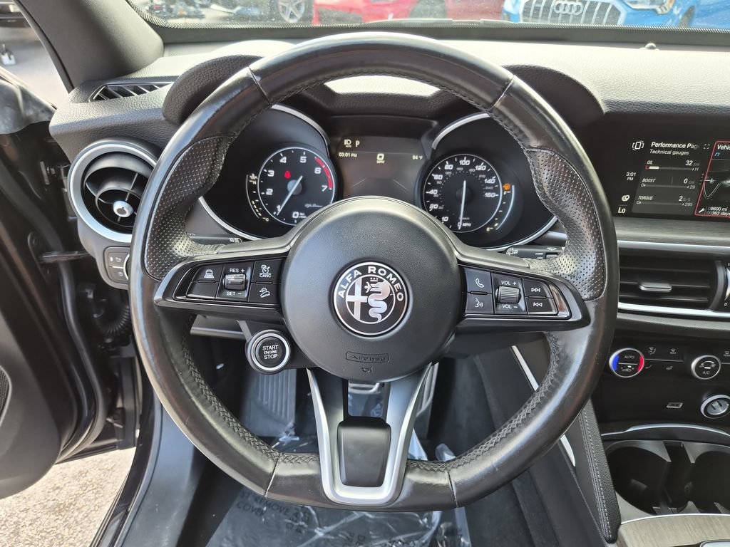 Used 2022 Alfa Romeo Stelvio Ti image 25