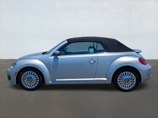 Used 2015 Volkswagen Beetle 1.8T FWD image 2