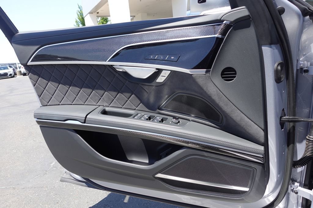 New 2025 Audi S8 image 13