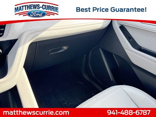 New 2026 Ford Explorer Active RWD image 25