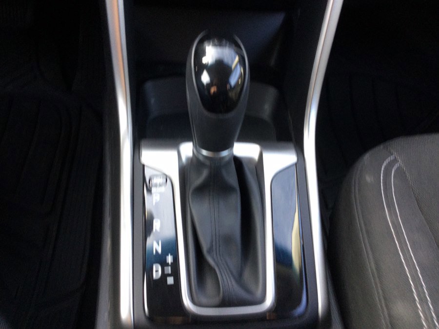 Used 2017 Hyundai Elantra GT image 22