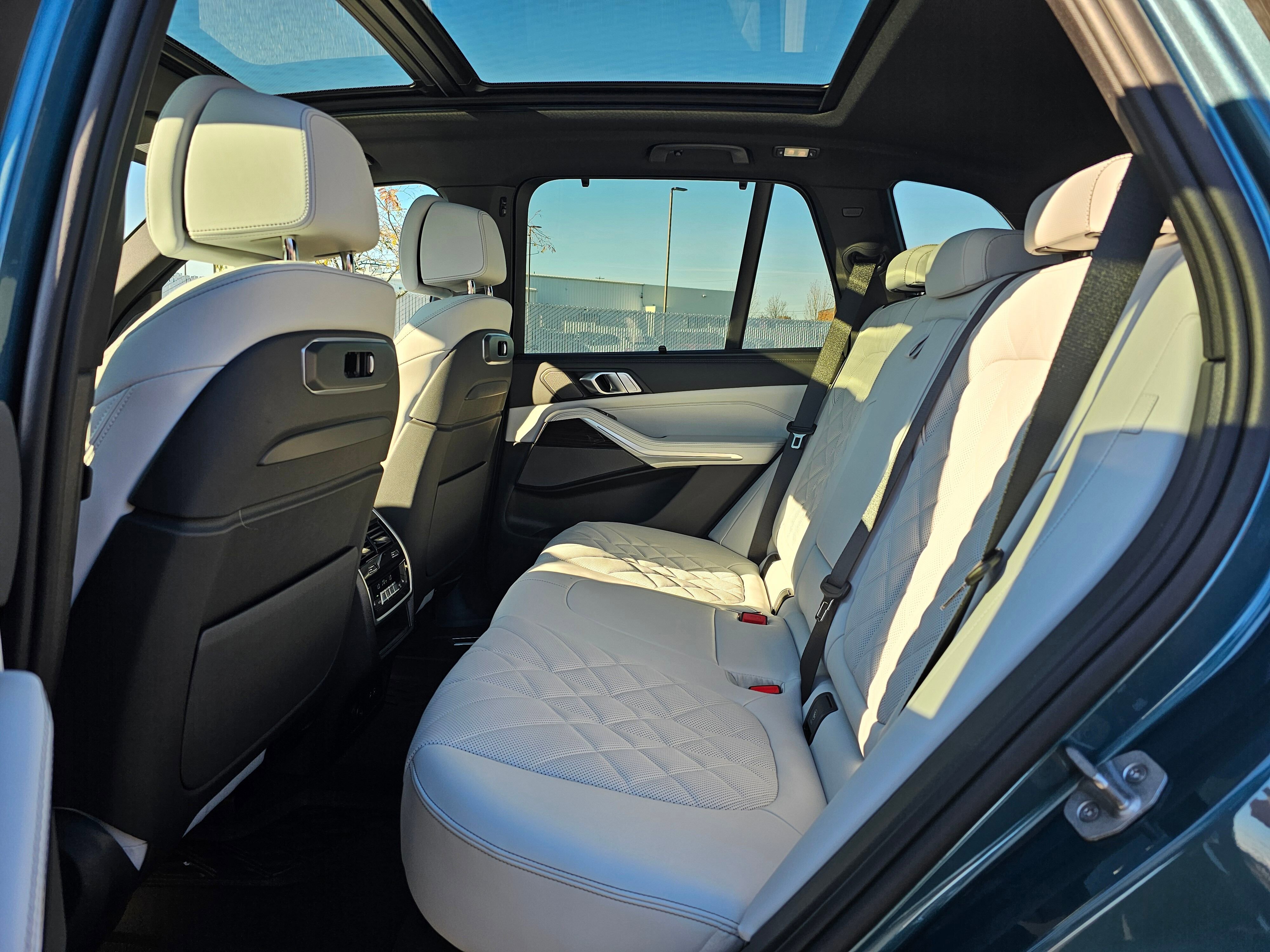 New 2026 BMW X5 xDrive50e w/ Executive Package image 13