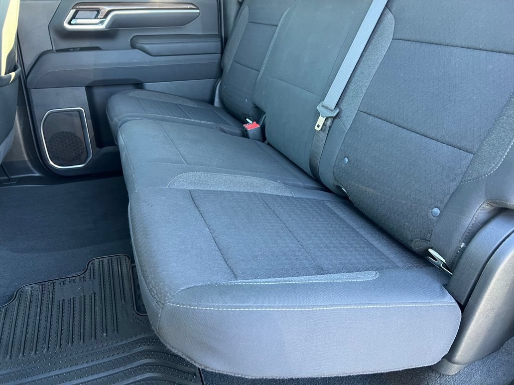 Used 2025 Chevrolet Silverado 2500 LT w/ Convenience Package AWD/4WD image 14