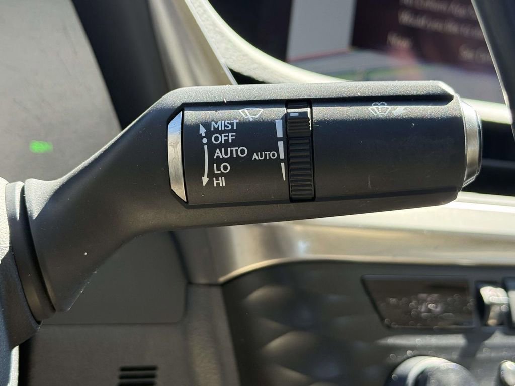 Used 2019 Lexus ES 350 w/ Premium Package image 25