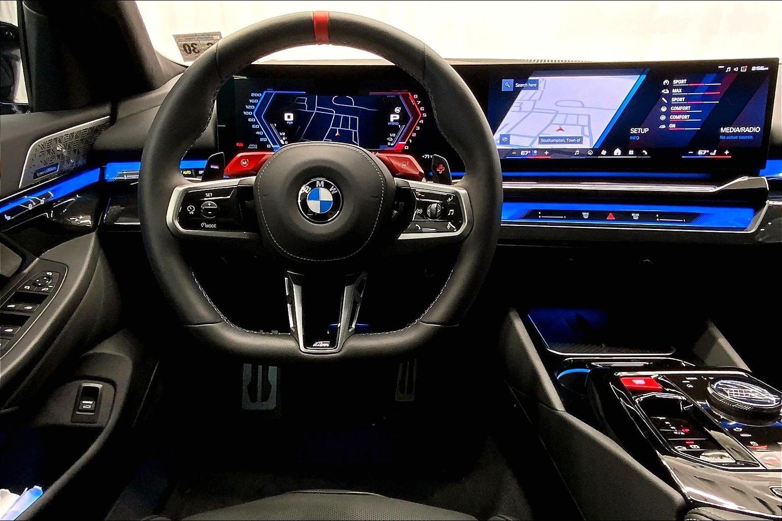 Used 2025 BMW M5 w/ Executive Package AWD/4WD image 13