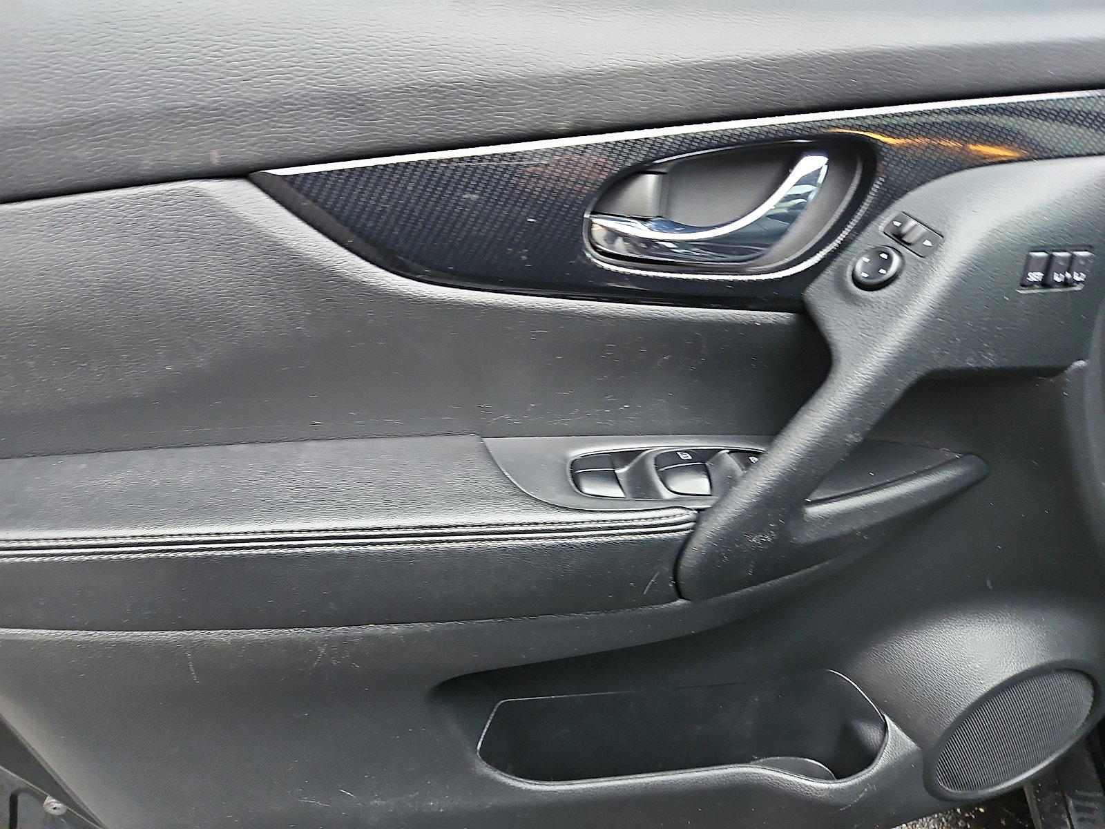 Certified 2020 Nissan Rogue SL w/ Premium Package AWD/4WD image 12