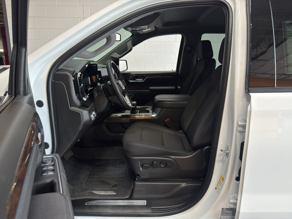 Used 2025 GMC Sierra 1500 Elevation w/ X31 Off-Road Package AWD/4WD image 19