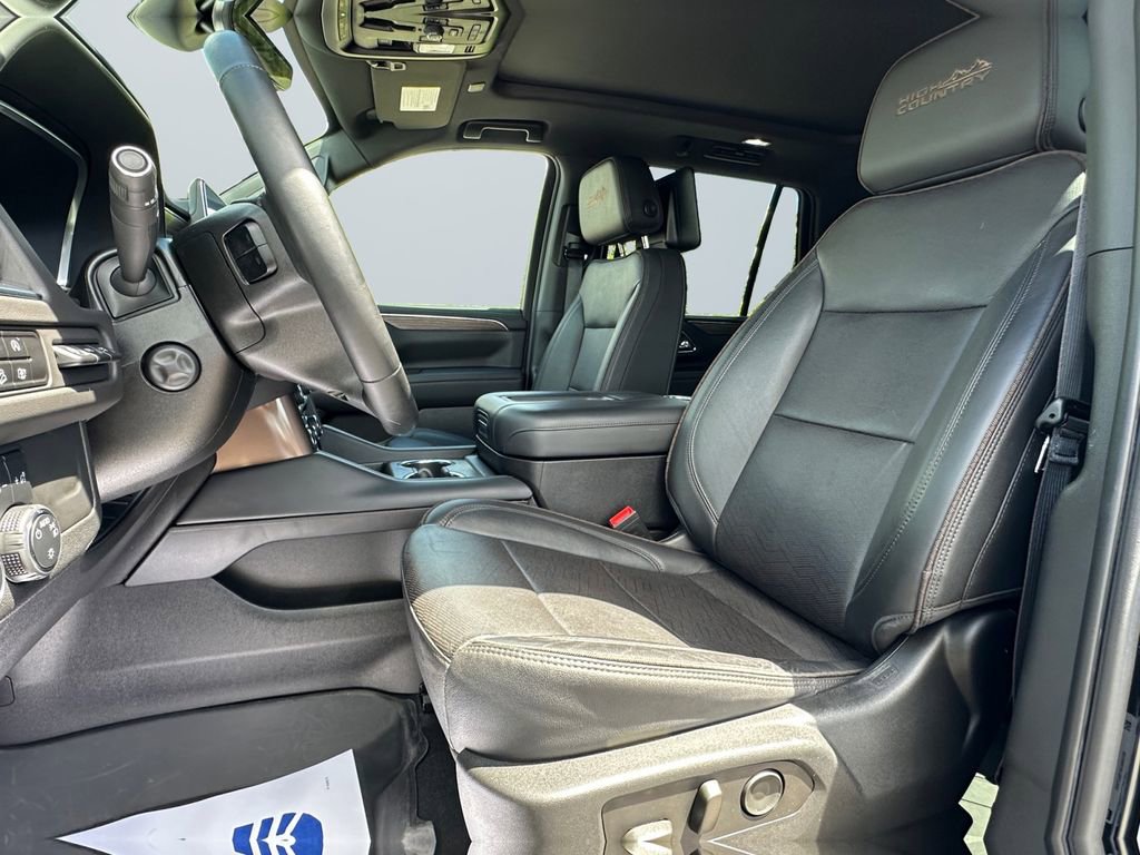 Used 2023 Chevrolet Tahoe High Country AWD/4WD image 9