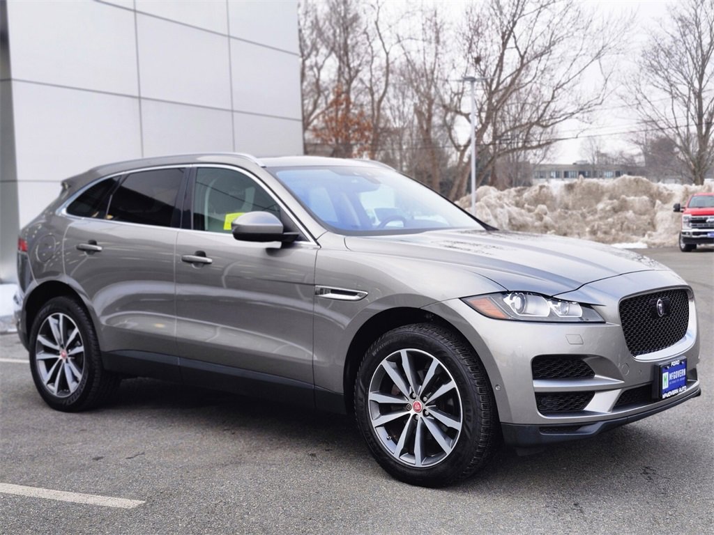 Used 2019 Jaguar F-PACE Prestige image 7