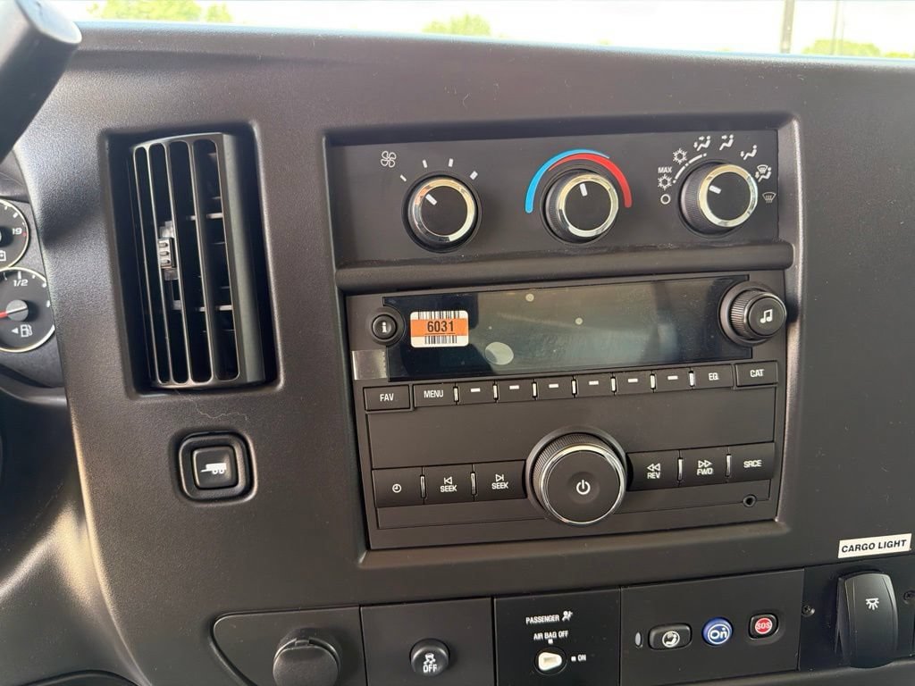 New 2025 Chevrolet Express 4500 w/ Power Convenience Package RWD image 18