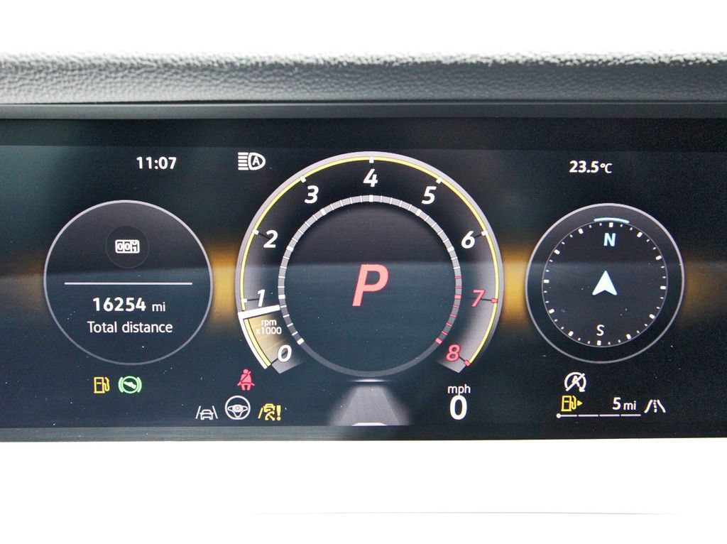 Used 2025 Volkswagen Tiguan SE R-Line AWD/4WD image 14