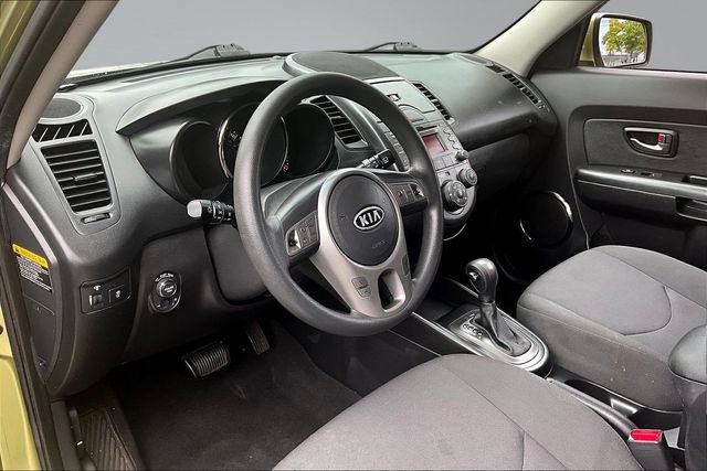Used 2011 Kia Soul + w/ Audio Pkg FWD image 15