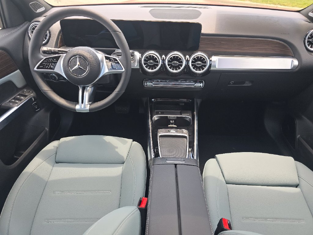 New 2026 Mercedes-Benz GLB 250 4MATIC image 22