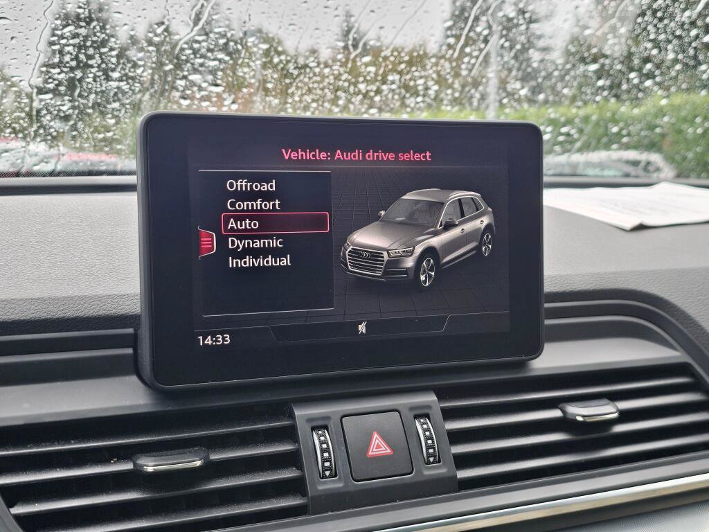 Used 2019 Audi Q5 2.0T Premium w/ Convenience Package AWD/4WD image 28