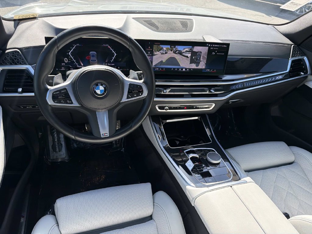 Used 2024 BMW X5 sDrive40i w/ M Sport Package RWD image 8