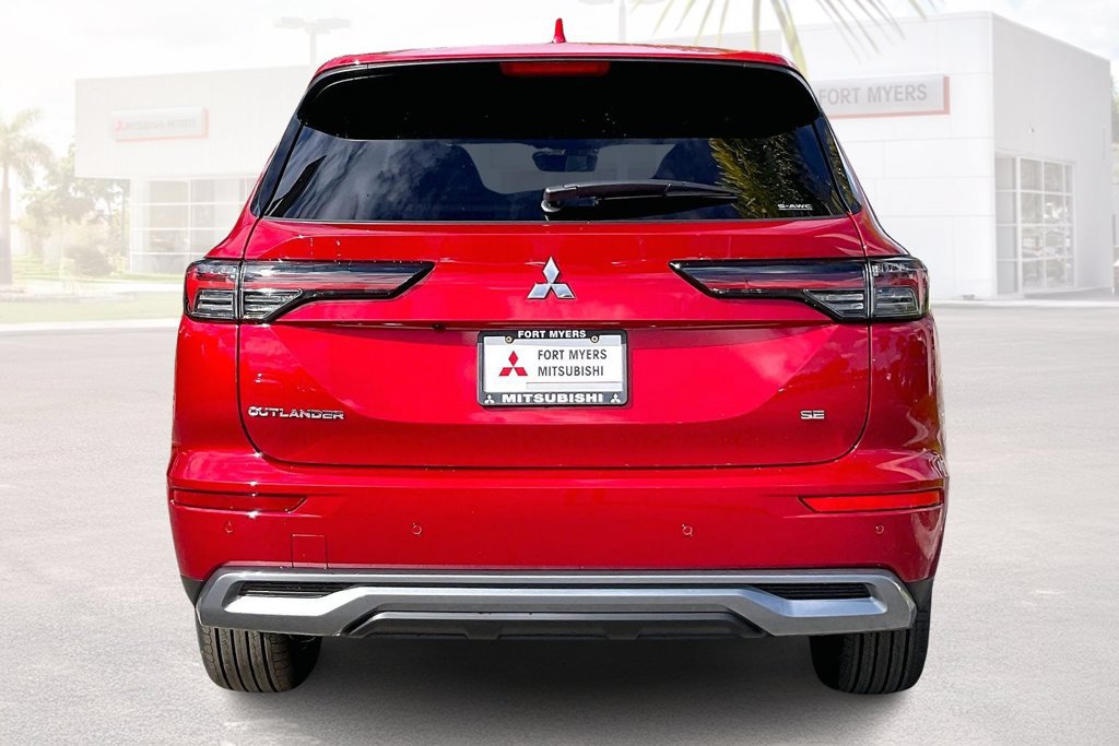 New 2026 Mitsubishi Outlander SE FWD image 4