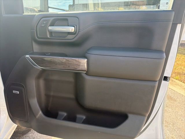Used 2020 Chevrolet Silverado 3500 LTZ w/ LTZ Premium Package image 12