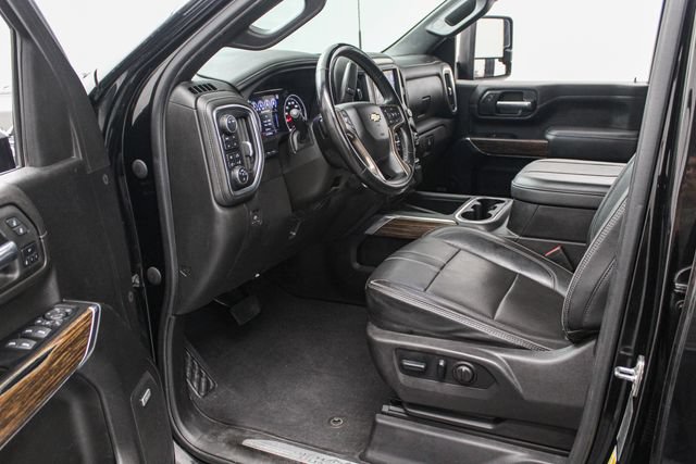 Used 2023 Chevrolet Silverado 2500 High Country AWD/4WD image 17