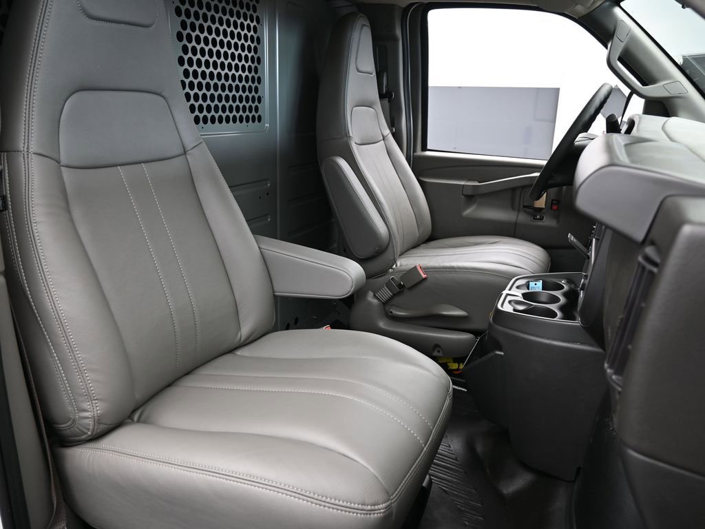 New 2025 Chevrolet Express 3500 Extended w/ Driver Convenience Package RWD image 39