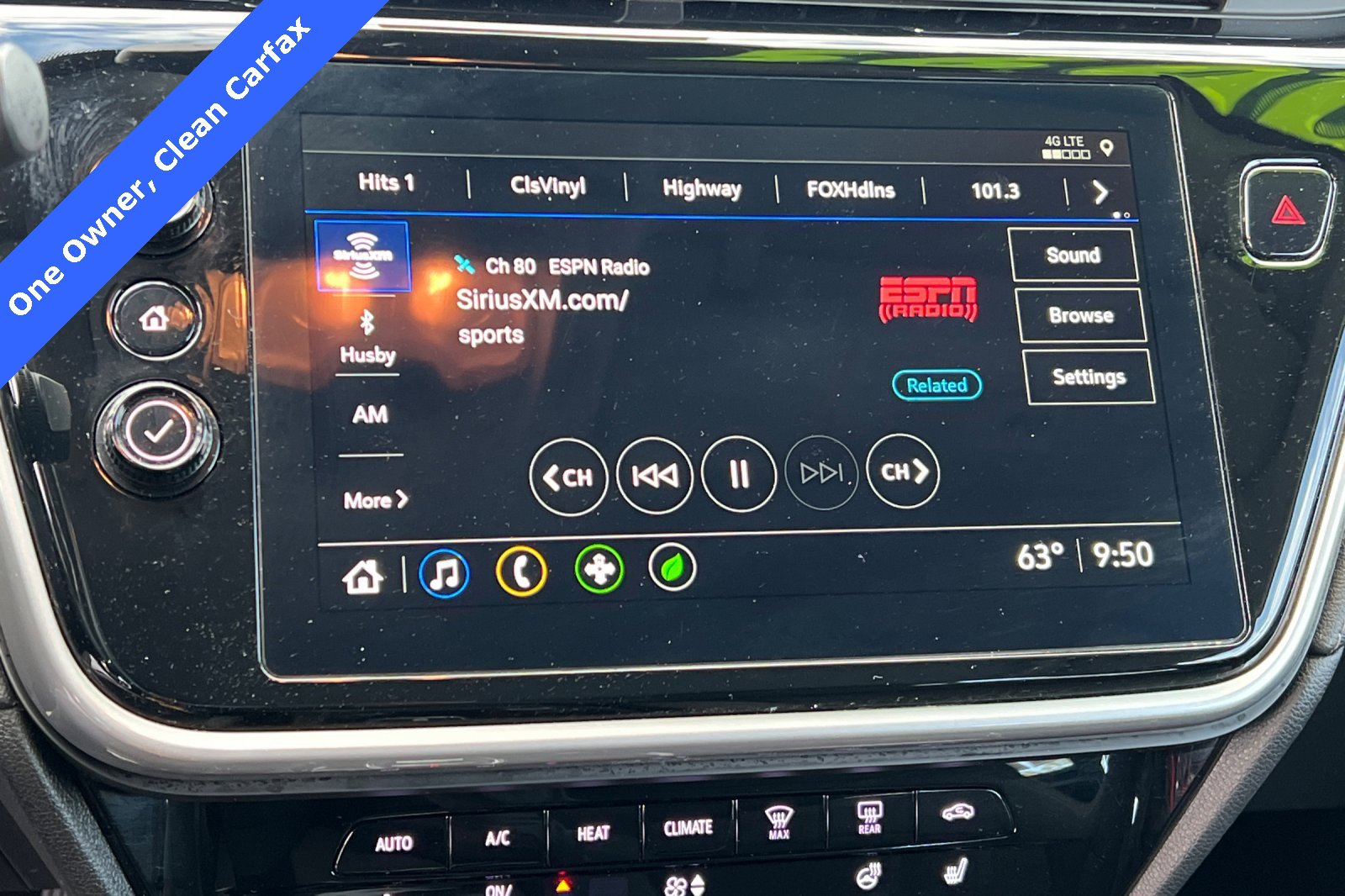 Used 2022 Chevrolet Bolt EUV LT w/ Comfort Package image 18