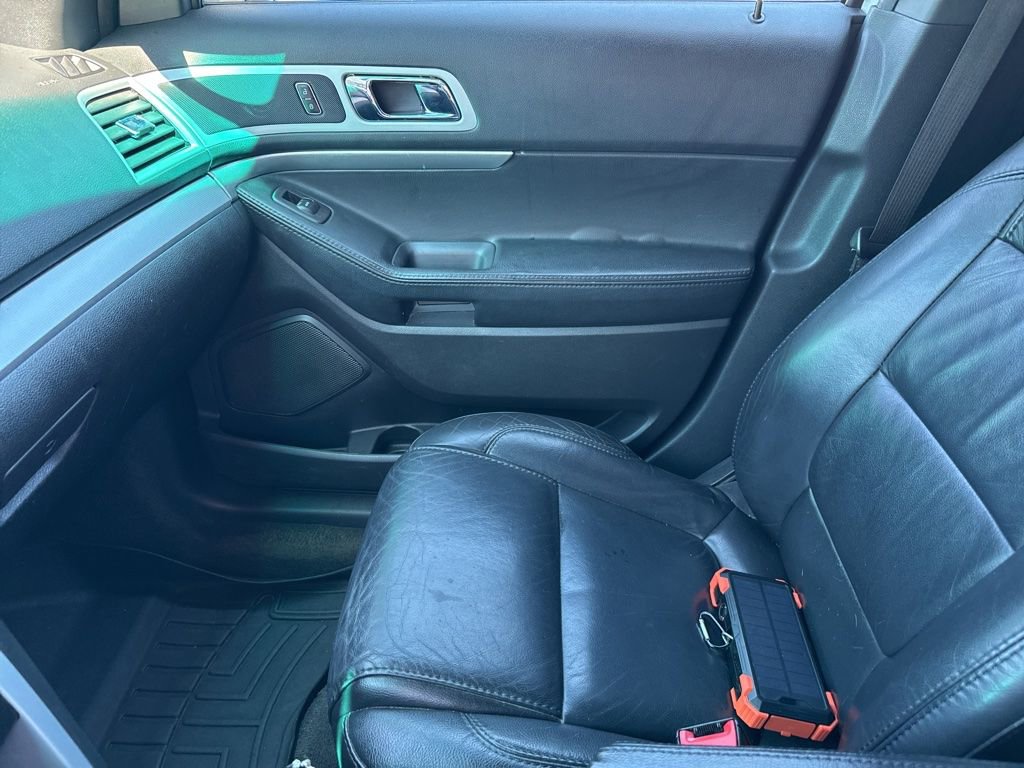 Used 2013 Ford Explorer XLT AWD/4WD image 18