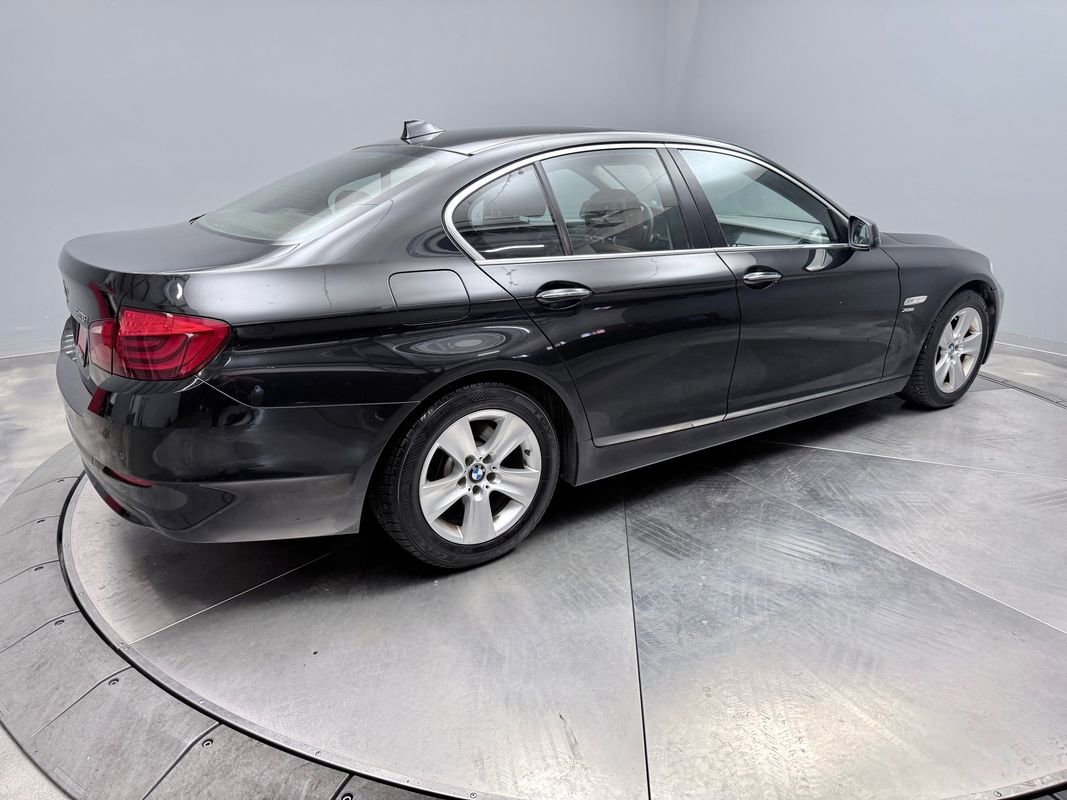 Used 2012 BMW 528i xDrive Sedan AWD/4WD image 5