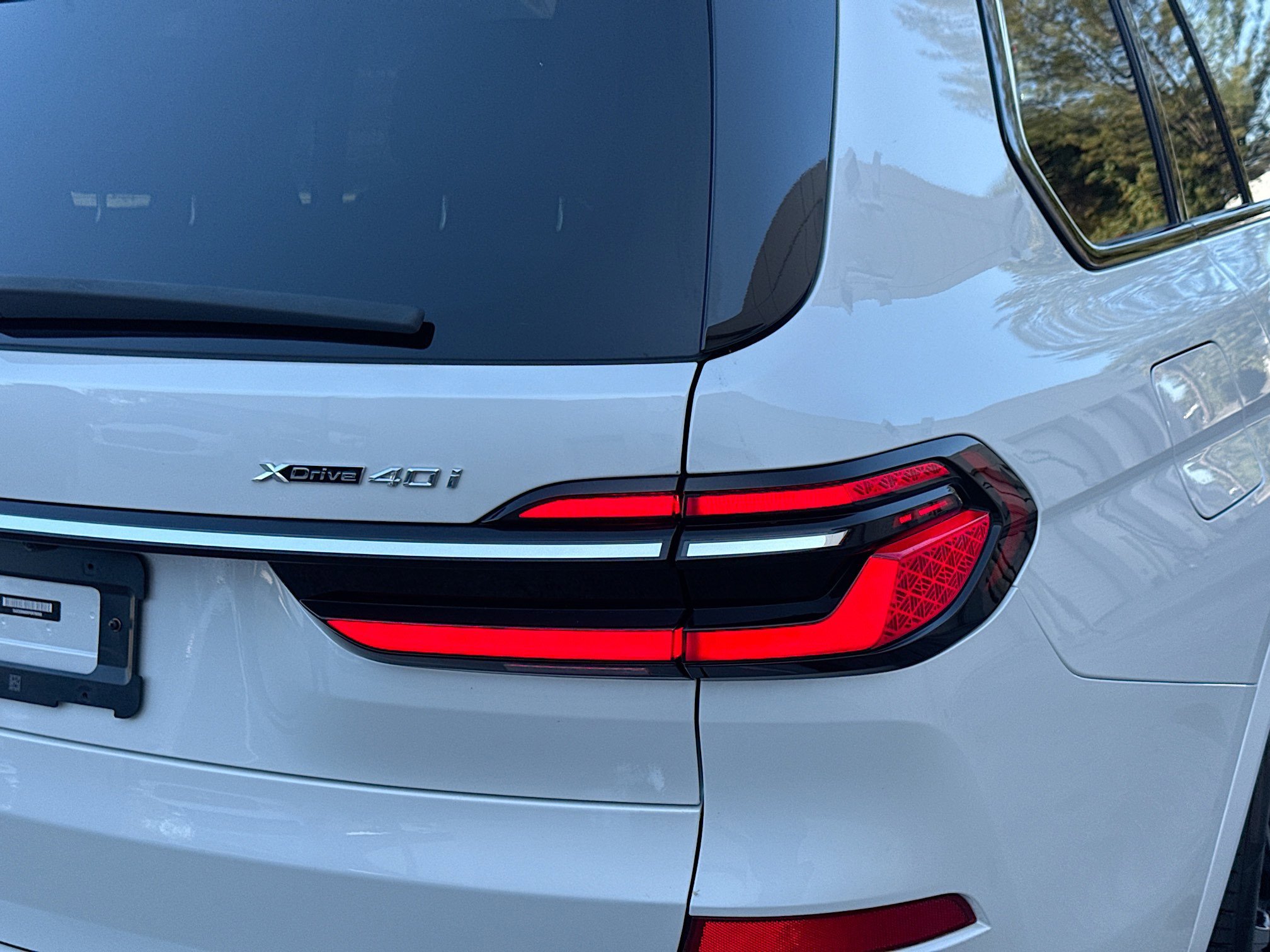 Used 2023 BMW X7 xDrive40i w/ M Sport Package image 28