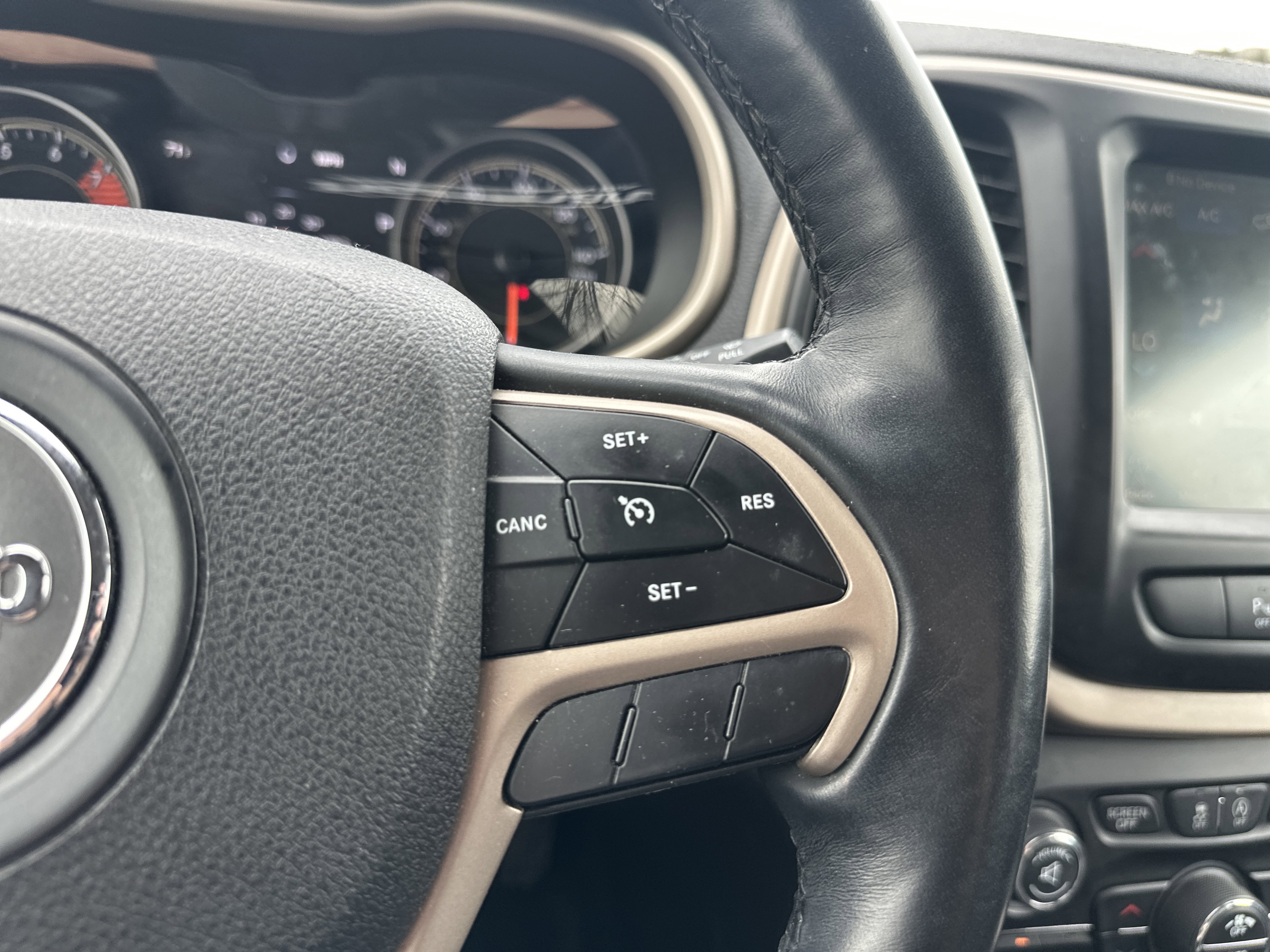 Used 2018 Jeep Cherokee Limited w/ High Altitude Package image 21