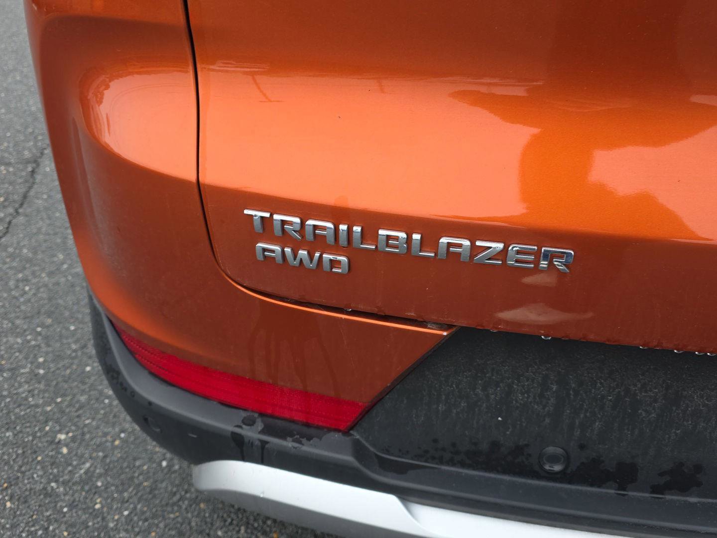 Used 2022 Chevrolet TrailBlazer LT w/ Sun and Liftgate Package AWD/4WD image 22