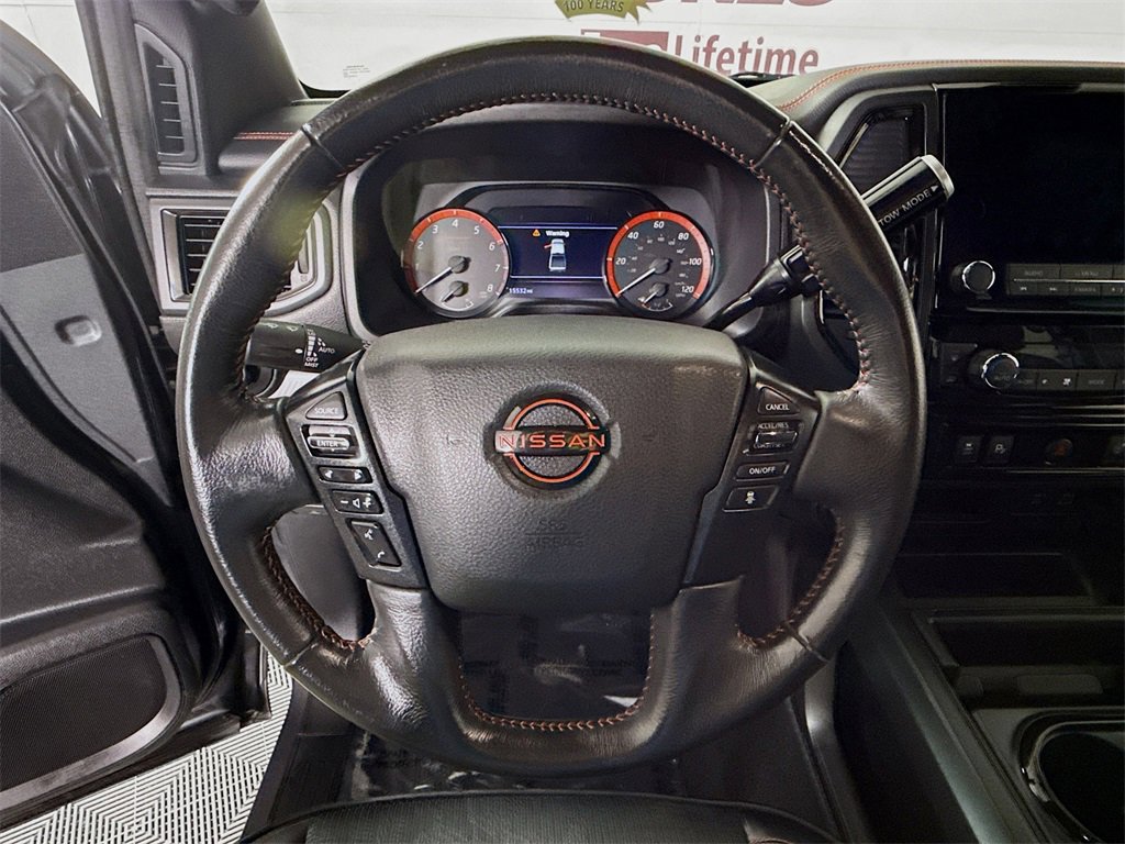 Used 2024 Nissan Titan PRO-4X image 21