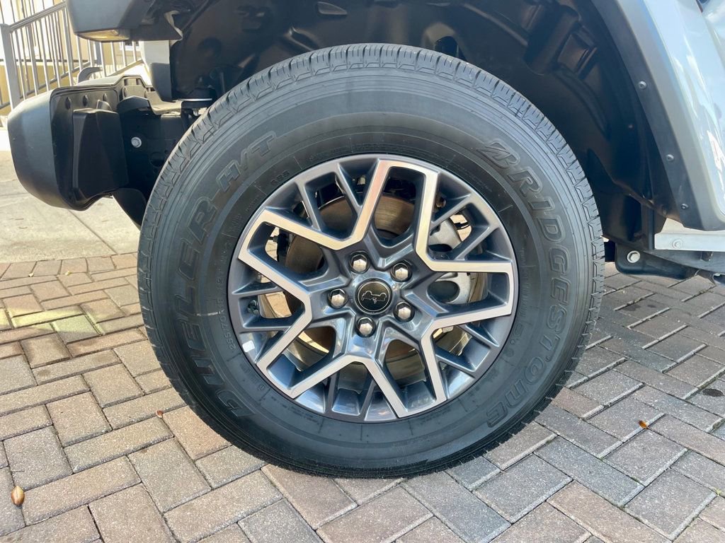 Used 2025 Jeep Wrangler Unlimited Sahara image 10