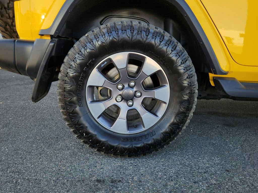 Used 2019 Jeep Wrangler Unlimited Sahara w/ Uconnect 4C Nav & Sound Group AWD/4WD image 29