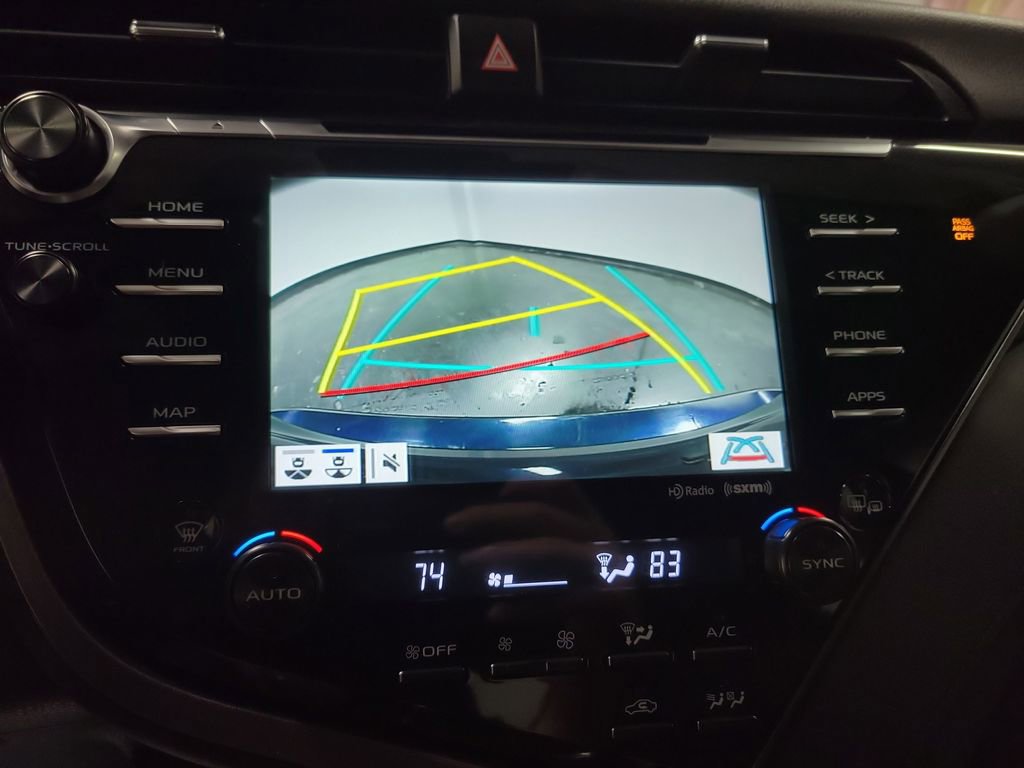 Used 2019 Toyota Camry XLE image 17