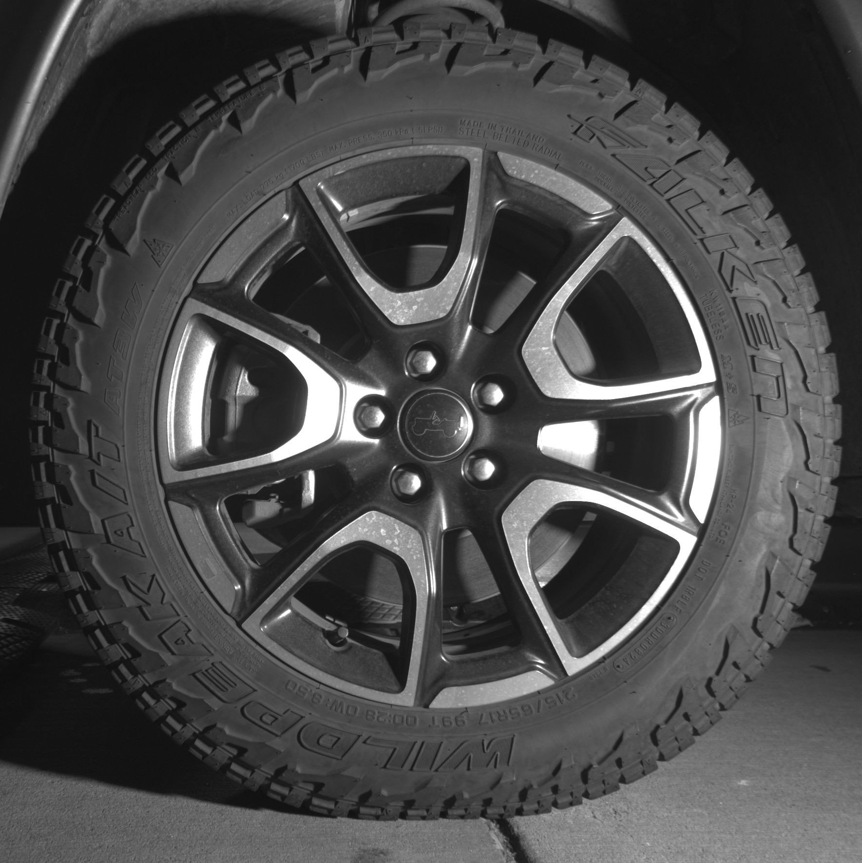 Used 2025 Jeep Compass Trailhawk image 12