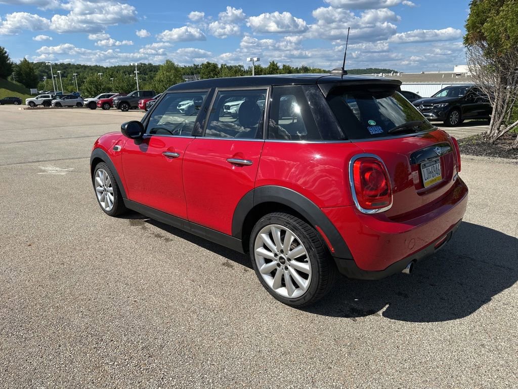 Used 2021 MINI Cooper 4-Door Hardtop FWD image 4