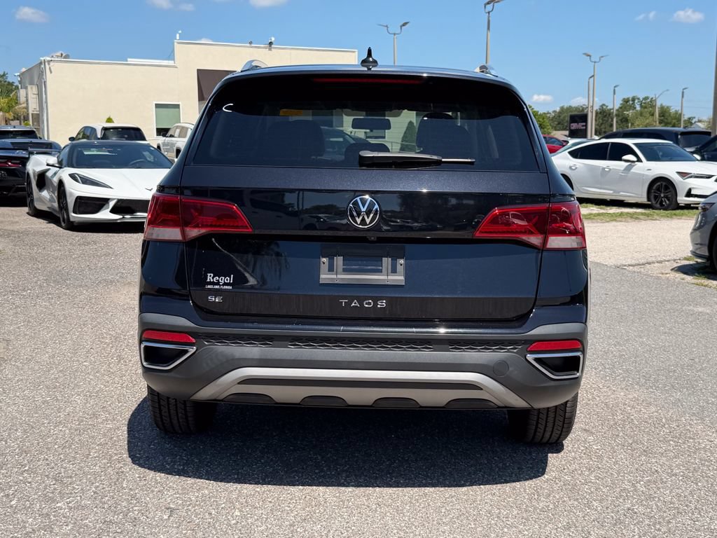 Used 2022 Volkswagen Taos SE FWD image 5